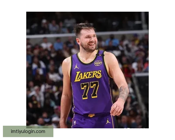 林书豪解析东契奇进攻特点偏爱左侧单打与标志性后撤步技巧