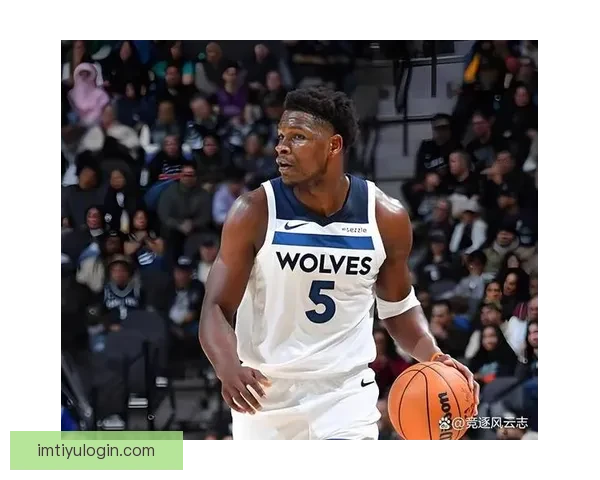 爱德华兹因膝伤缺席对阵活塞 错失生涯最佳赛季奖项